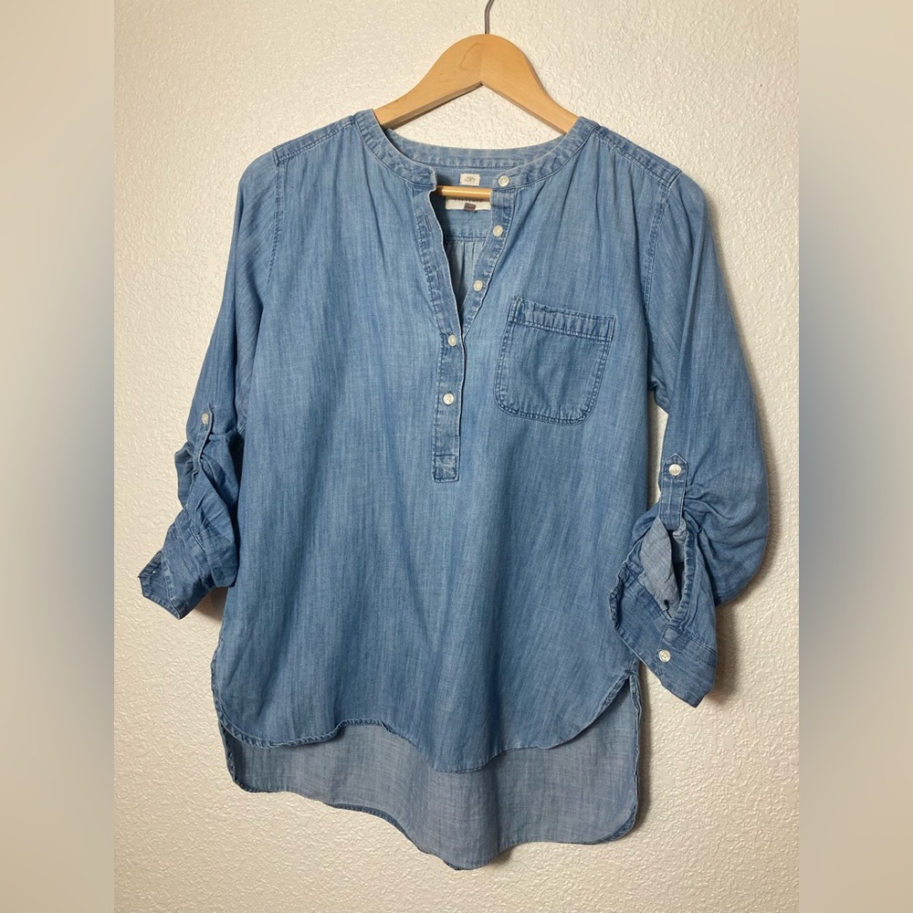 Ann Taylor LOFT the softened shirt denim chambray popover blouse Small